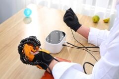 El Rehabilitasyon Robotu C11 Modeli (oyunlu)